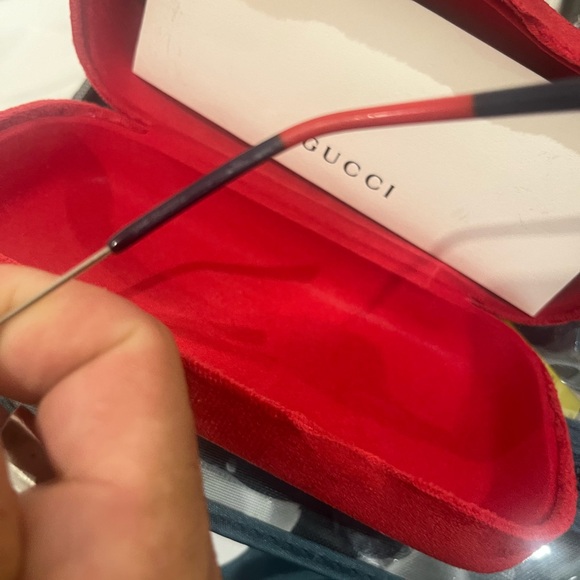 GucciAviator Sunglasses 😎 black. Authentic & Beautiful!These come with case etc - Picture 10 of 12